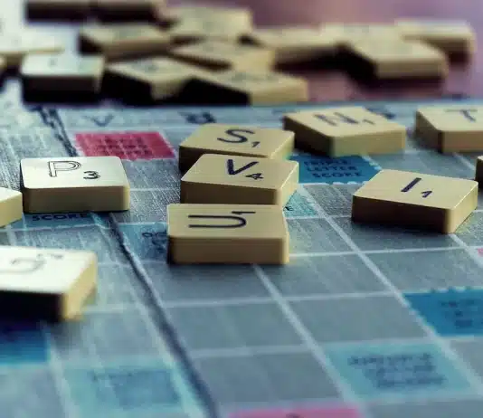 Motus, Jeu Sutom: Jouer et Apprendre en Ligne